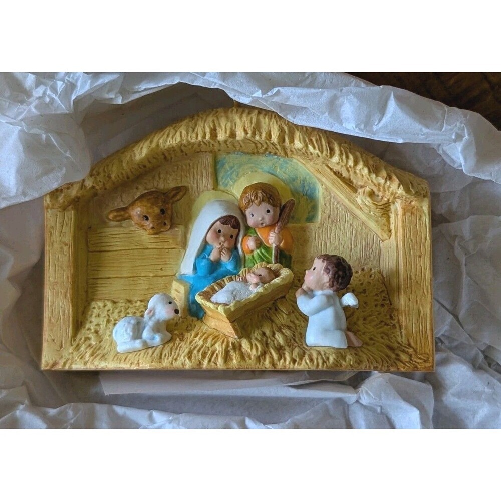 Hallmark Keepsake Tree Ornament The First Christmas Book & Ornament 2015 - Picture 8 of 9